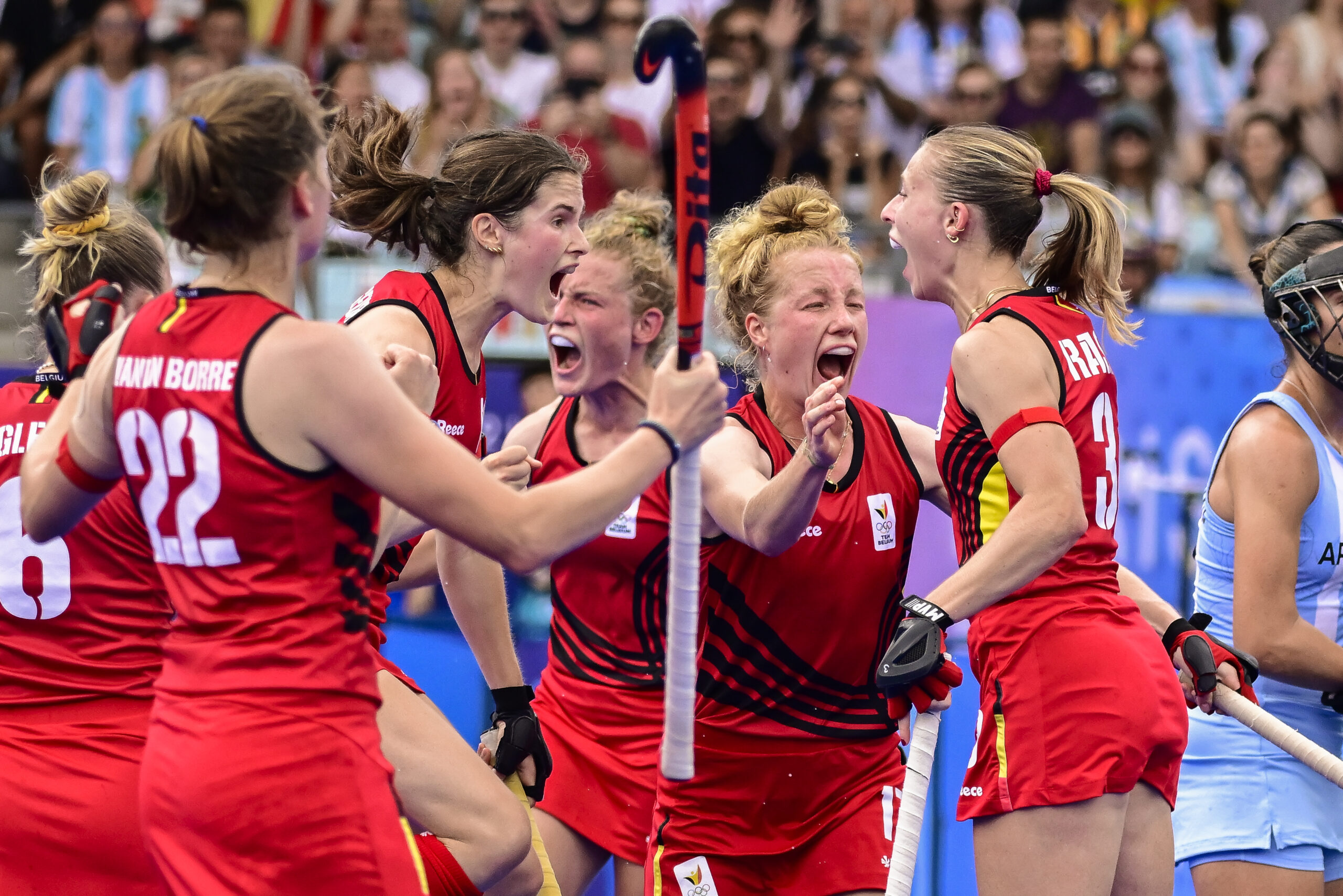 Marie Brasseur Veut Plus De Femmes Dans Le Hockey Francophone 
